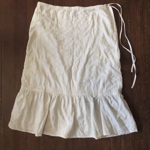 White cotton eyelet skirt by Gap